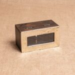 CAJA DE TÉ BASE DE MADERA Y TAPA DE ALPACA DE 2 DIVISIONES