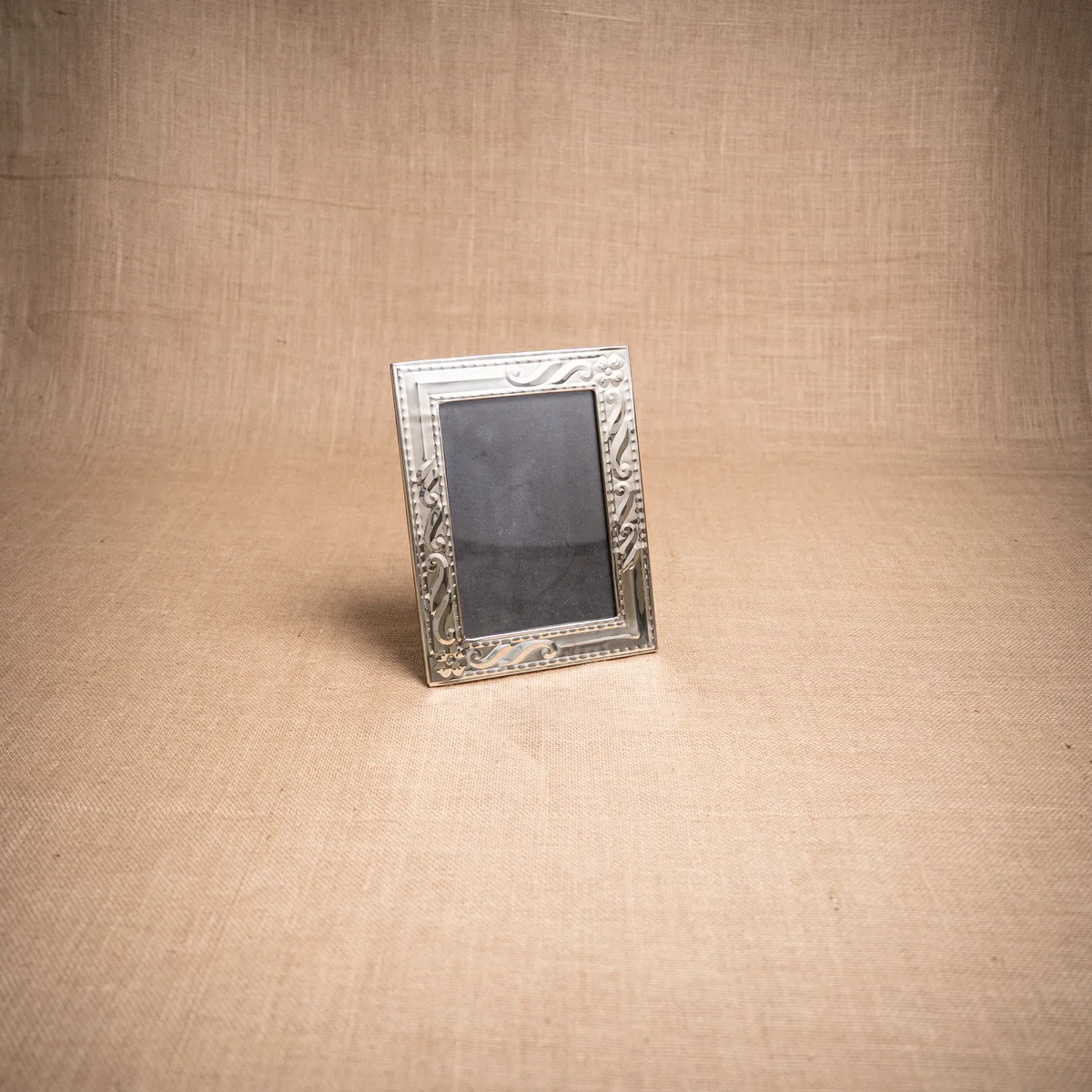 Capibara-133 PORTARETRATO DE ALPACA 15X21CM - Imagen 1