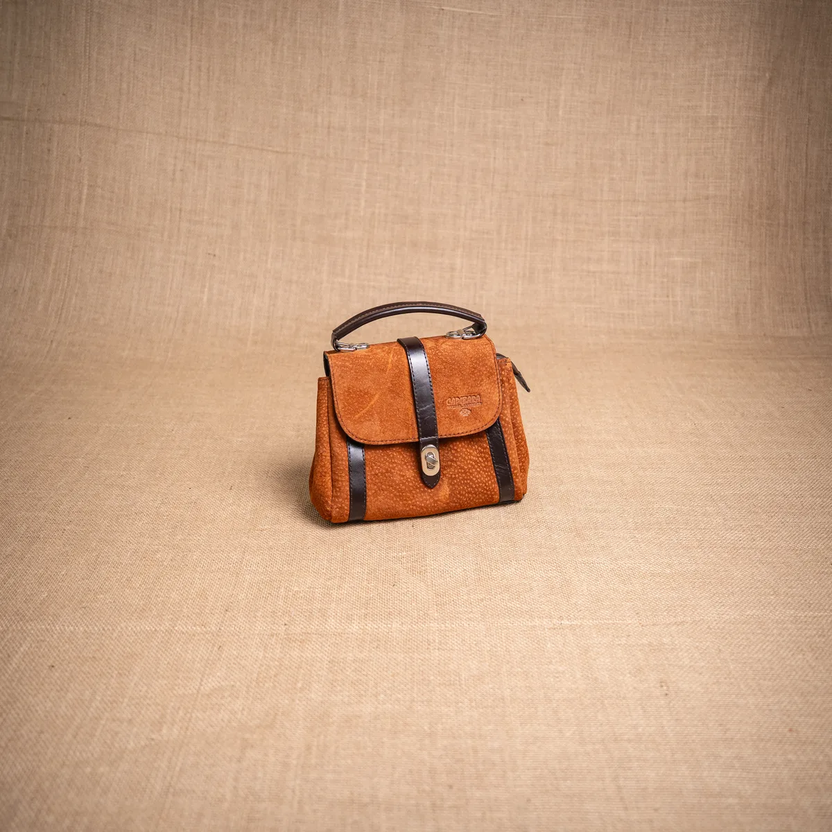 Capibara-14 CARTERA OMBÚ DE CARPINCHO - Imagen 1