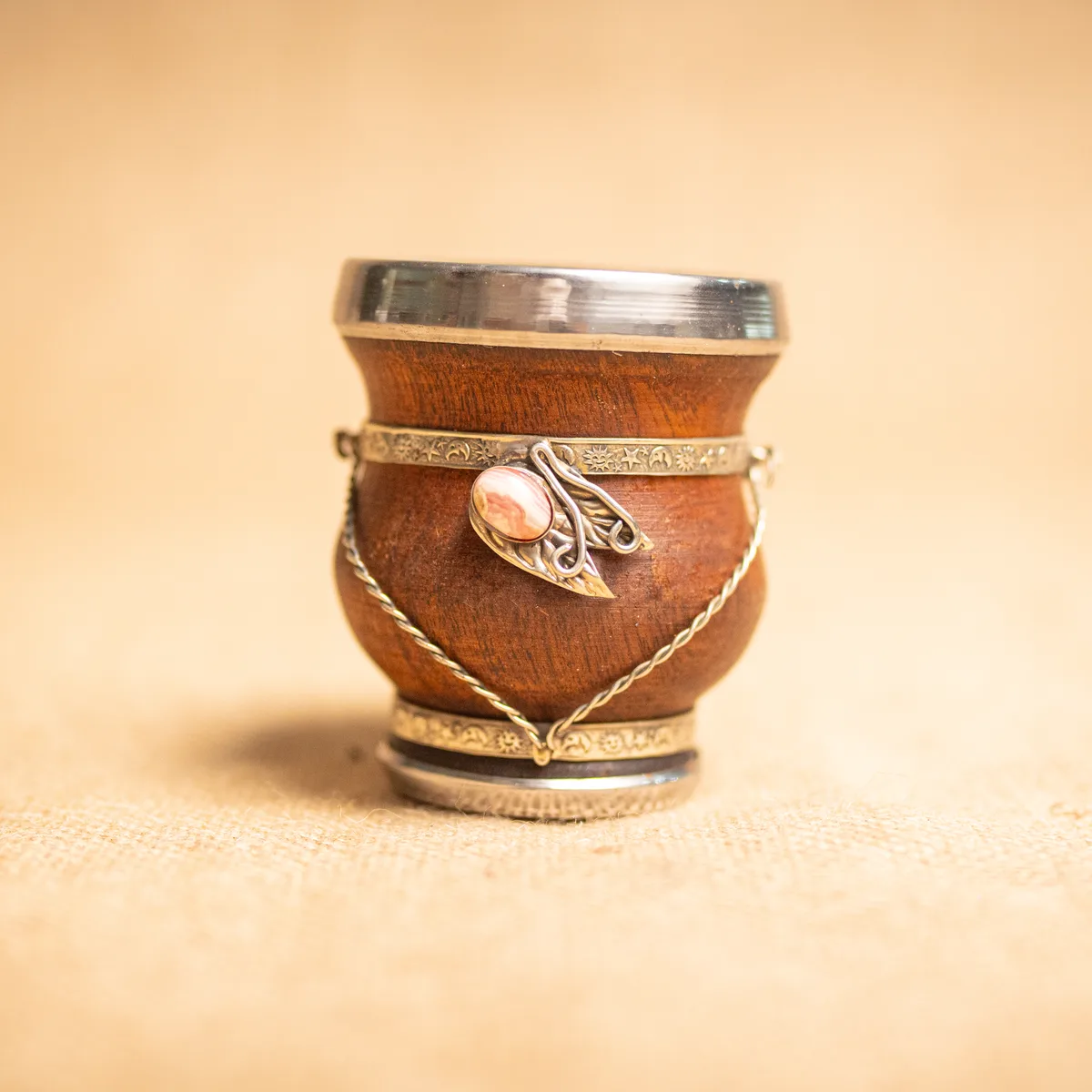 CapibaraDetalles-1052 MATE DE ALGARROBO CON RODOCROSITA - Imagen 1