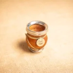 MATE DE ALGARROBO CON APLIQUE - Imagen 4