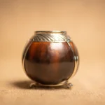 MATE DE CALABAZA CON VIROLA CINCELADA - Imagen 2