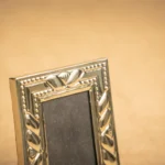 PORTARETRATO DE ALPACA LABRADA  6X9CM - Imagen 3