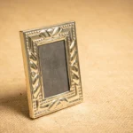 PORTARETRATO DE ALPACA LABRADA  6X9CM - Imagen 2