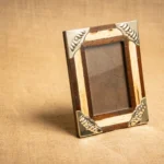 PORTARETRATO CARDON, NOGAL Y ALPACA 13X18CM - Imagen 2