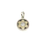 DIJE CON DISEÑO DE FLOR EN PLATA 925