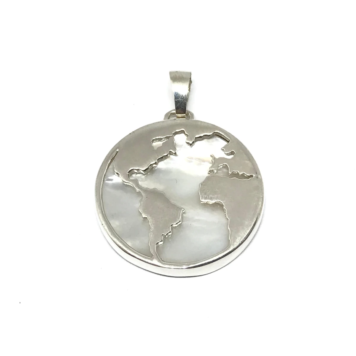 1770824512035-peo179peo179 DIJE MAPAMUNDI NÁCAR Y PLATA 925 - Imagen 1