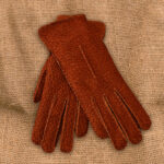 GUANTES DE CARPINCHO Y PELO DE NUTRIA