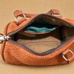 CARTERA BAÚL DE CUERO CARPINCHO - Imagen 10