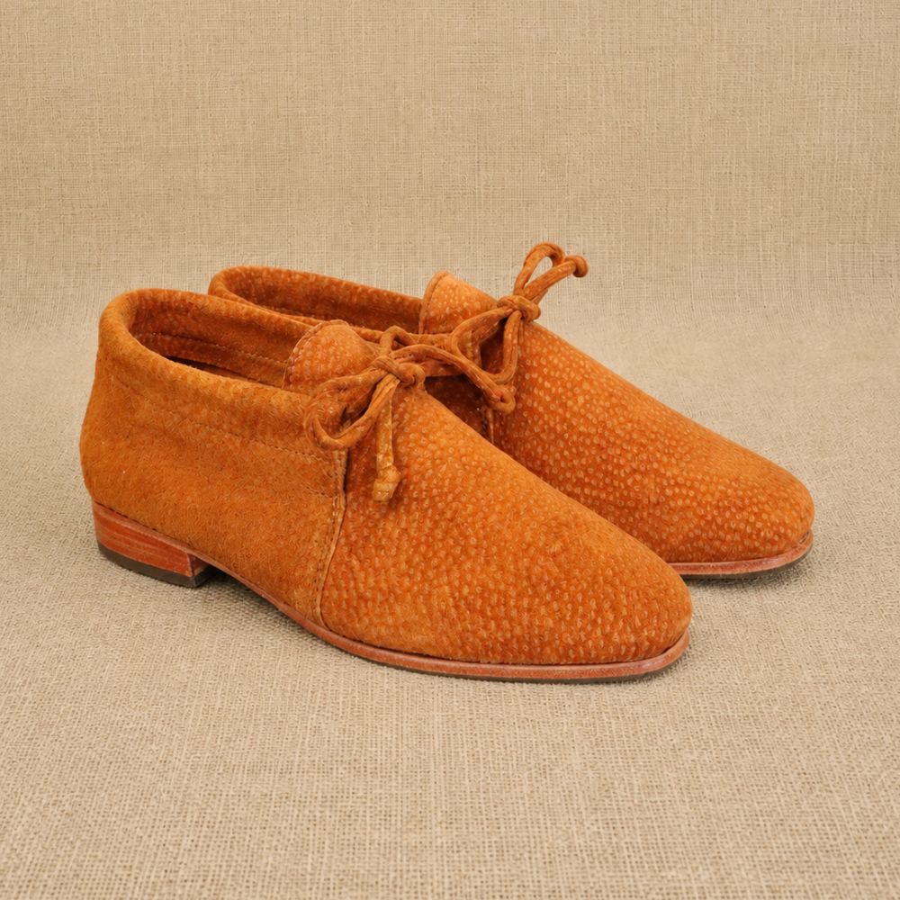 8126 (2) ZAPATO ACORDONADO DE CARPINCHO - Imagen 1