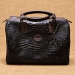 BOLSO BAÚL EN CUERO CROCCO