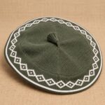 BOINA CON GUARDA GRIEGA DE PLATO 30CM