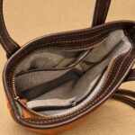 CARTERA BRUNA CUERO DE CARPINCHO - Imagen 3