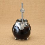 MATE Y BOMBILLA CON APLIQUE ESCUDO