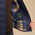 CHALECO MATELASSE DE HOMBRE CON CUELLO  DE CUERO - Imagen 5